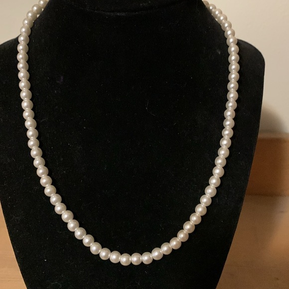 Vintage faux pearl necklace 16”* - Picture 3 of 5
